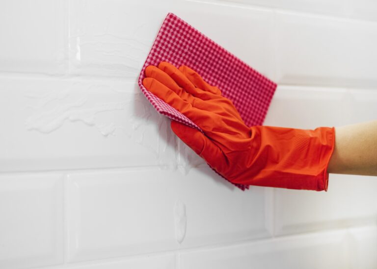 What to Wash Walls With Without Damaging the Paint? A Professional Guide