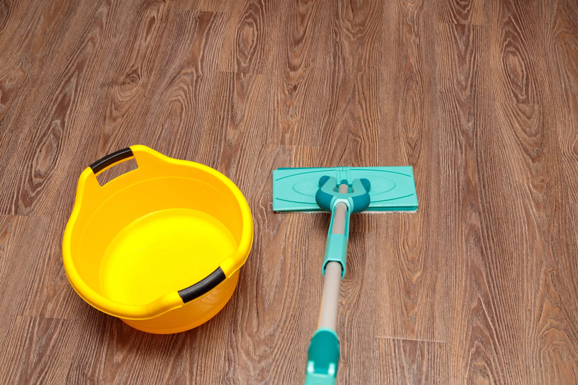 How to Use Bona Hardwood Floor Cleaner
