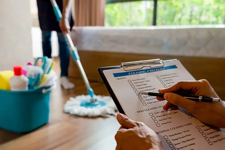 The Ultimate Weekly House Cleaning Checklist: A Gold Star Standard